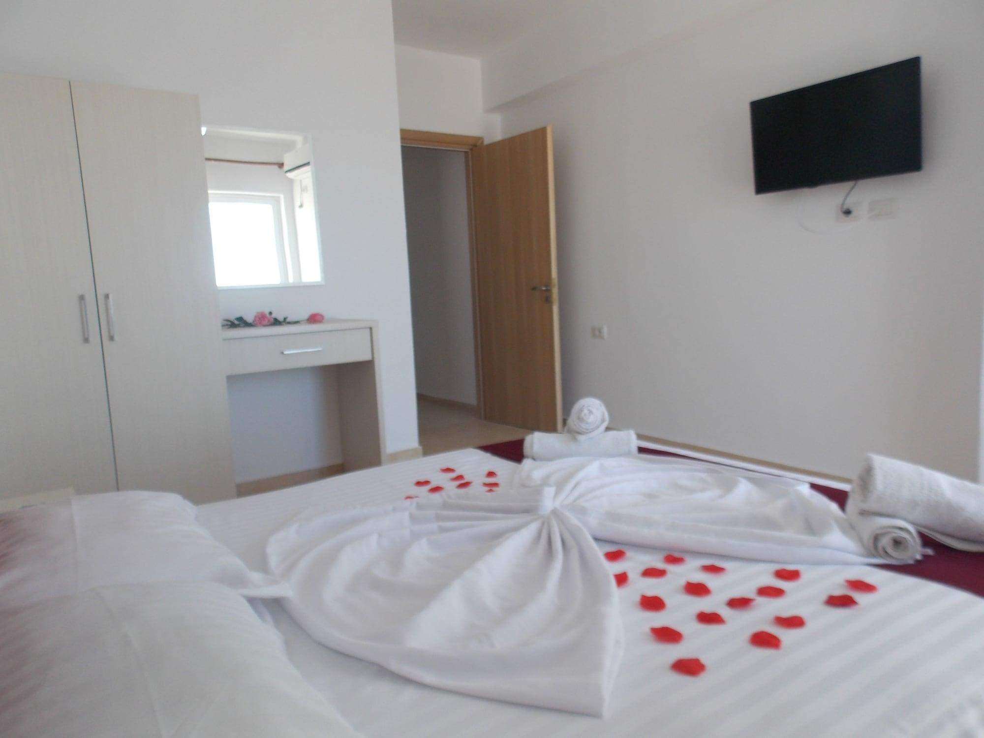 Afrimi Relax Apartments Sarande Bagian luar foto