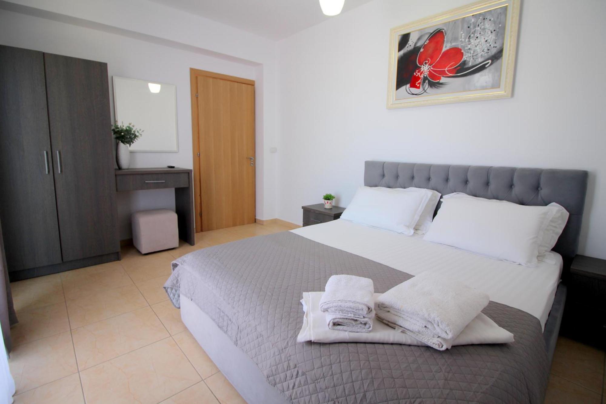 Afrimi Relax Apartments Sarande Bagian luar foto