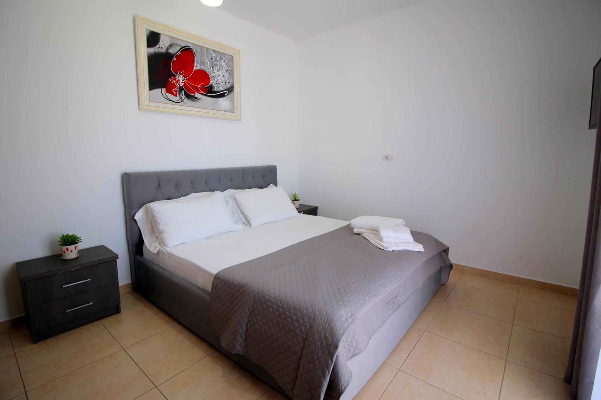Afrimi Relax Apartments Sarande Bagian luar foto